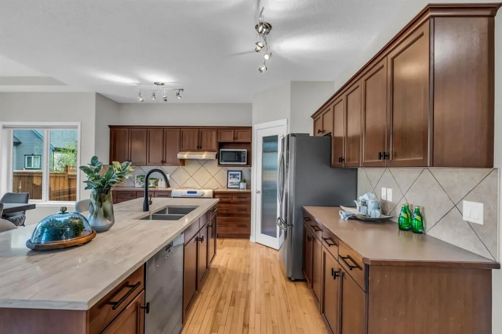 16 Cougartown Close SW