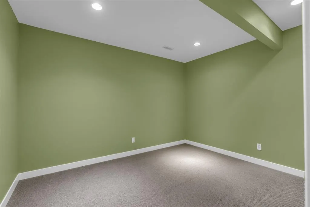16 Cougartown Close SW