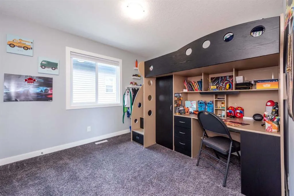 103 Ravenskirk Road SE