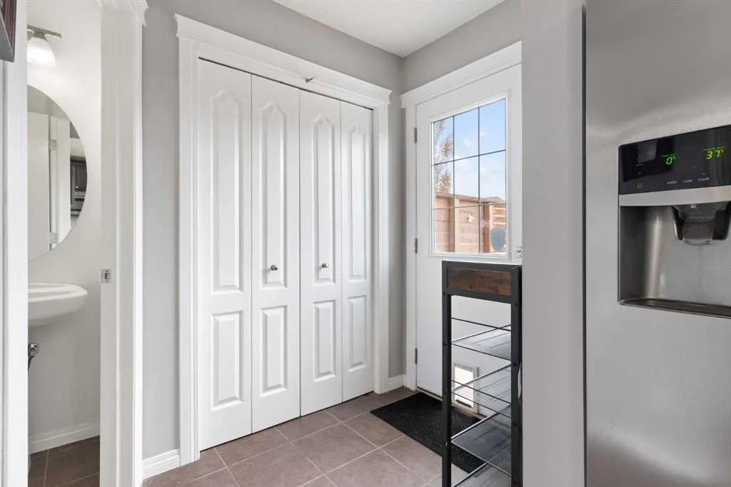 37 Legacy Gate SE