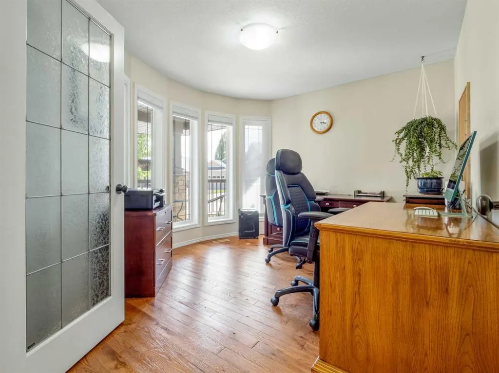 656 Florence Ho Leong Crescent N