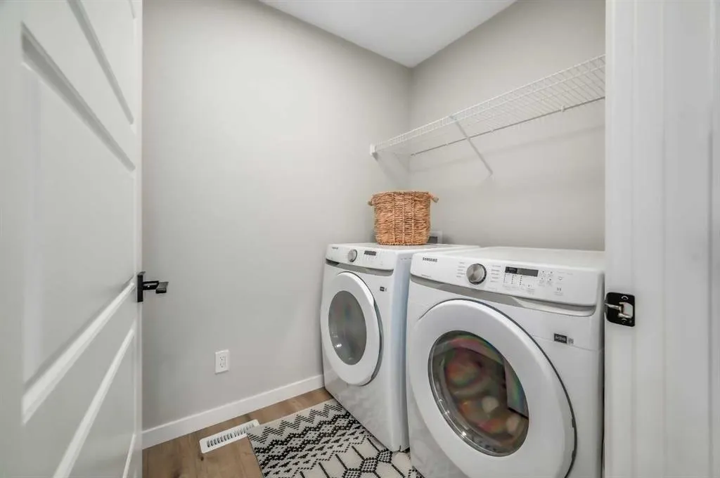 20 Magnolia Bay SE