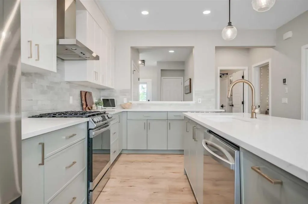 20 Magnolia Bay SE