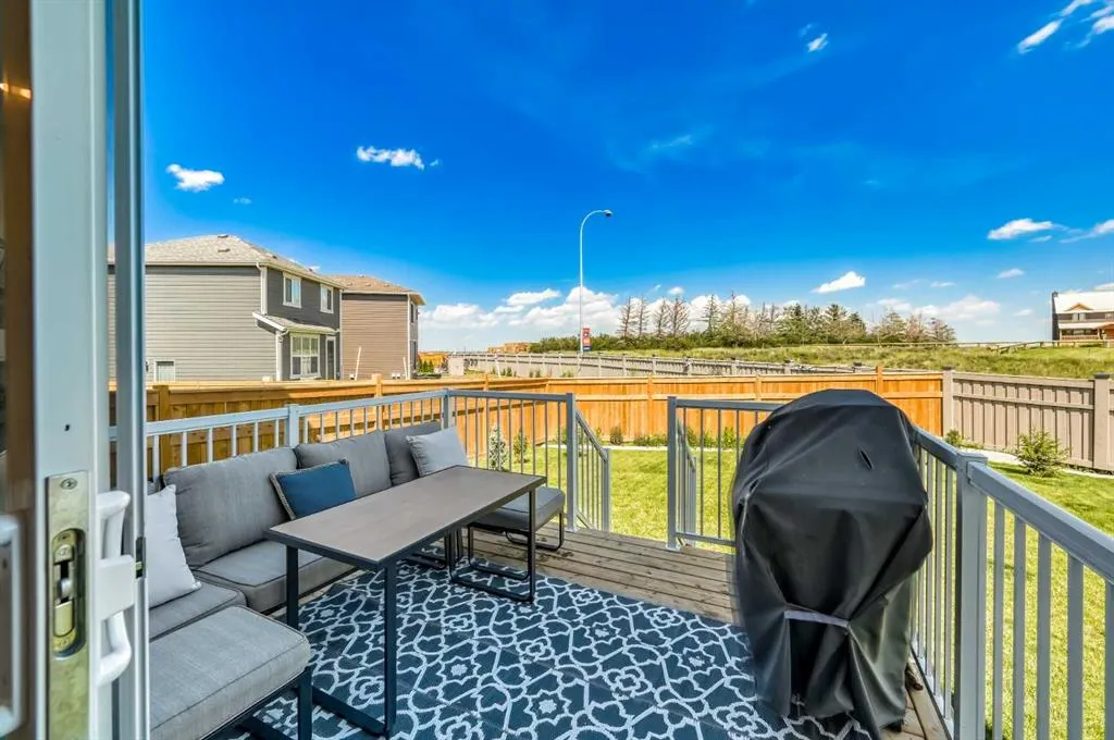20 Magnolia Bay SE
