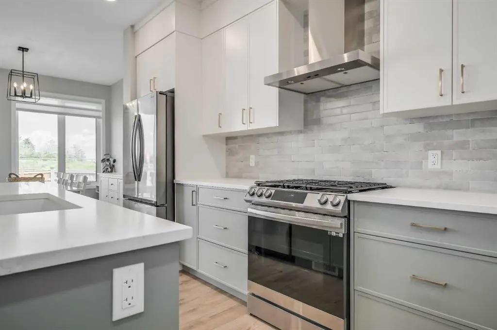 20 Magnolia Bay SE