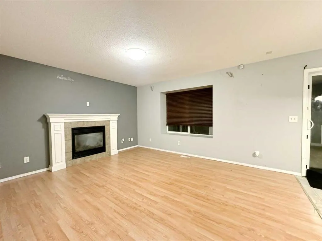 262 Luxstone Road SW