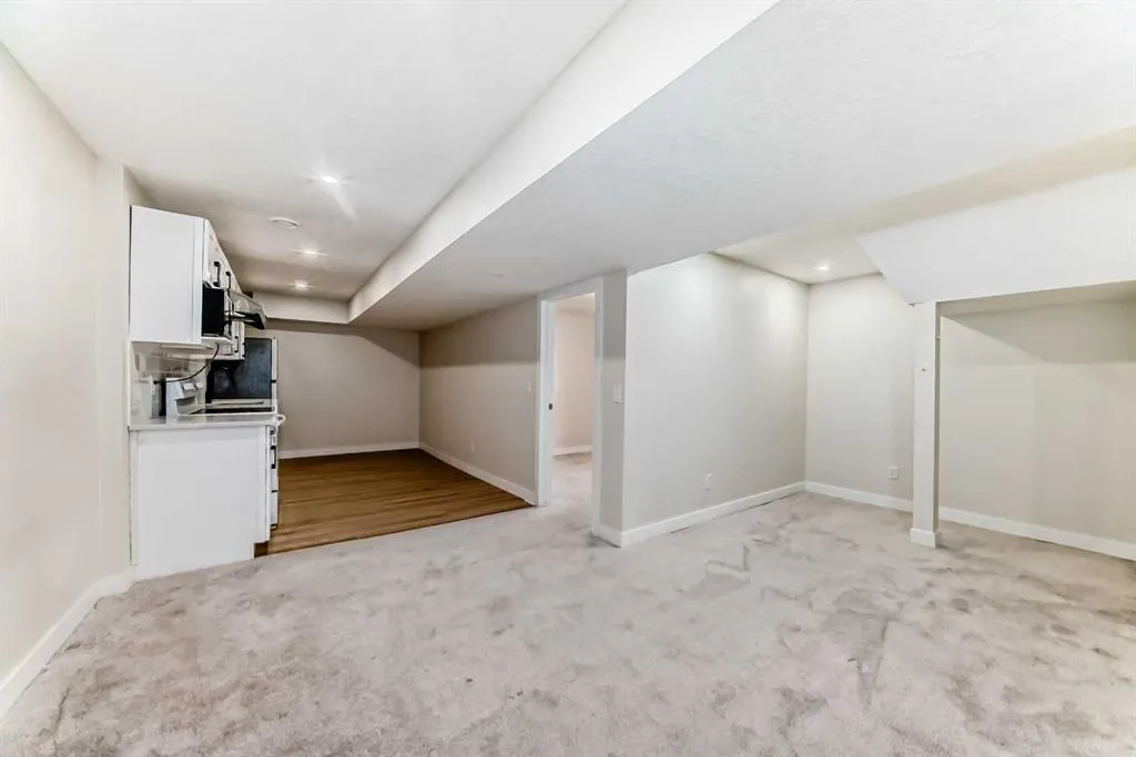 28 Berkley Close NW