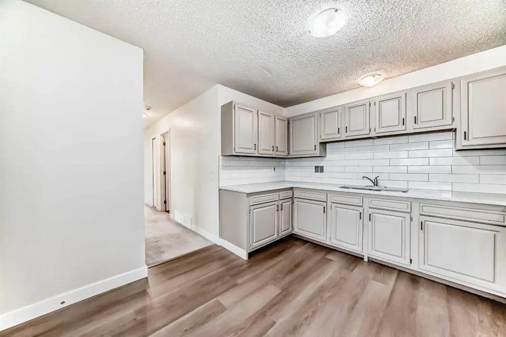 28 Berkley Close NW