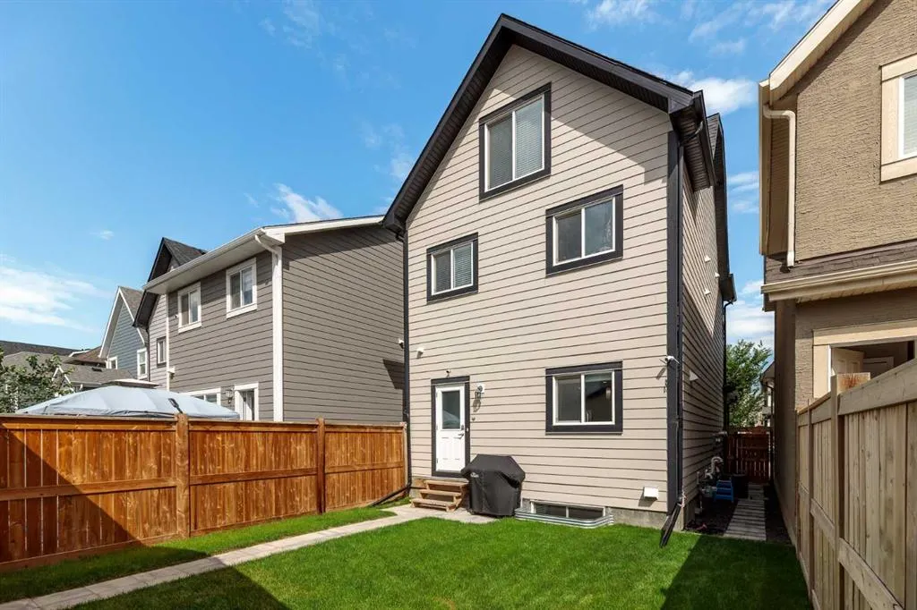 51 Masters Manor SE