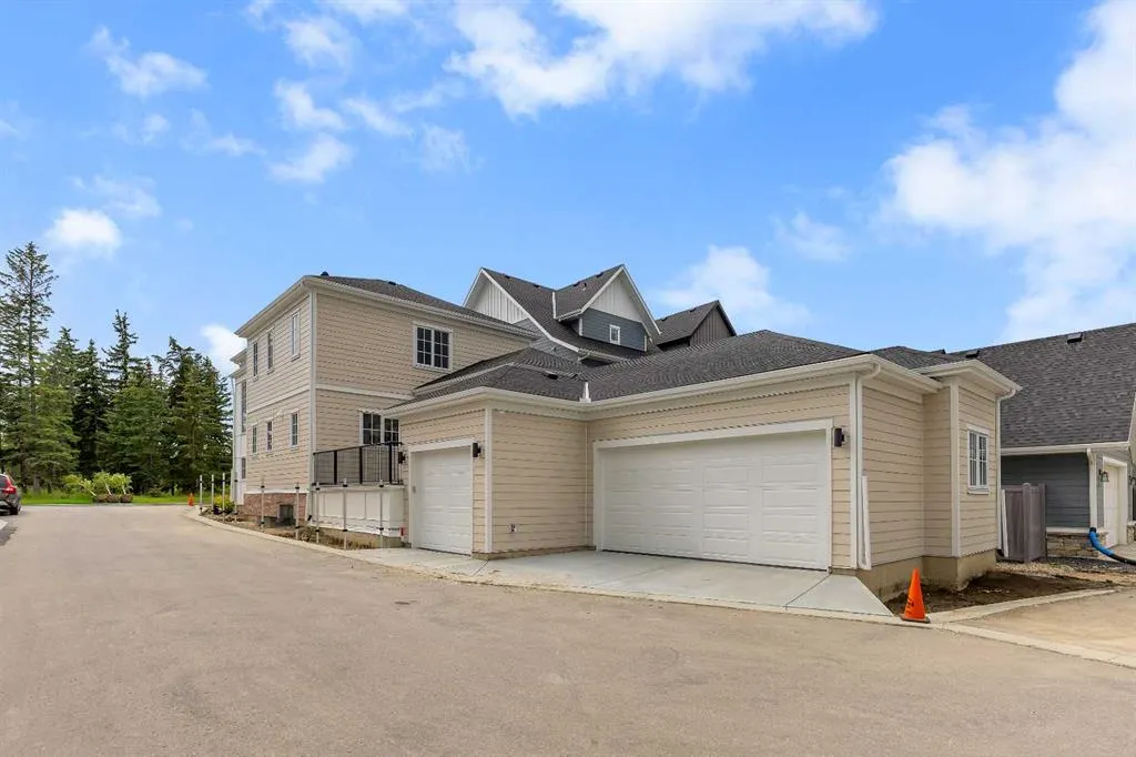 210 Alexandria Green SW