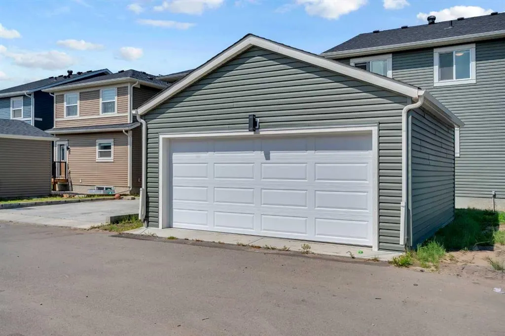101 Midtown Close SW