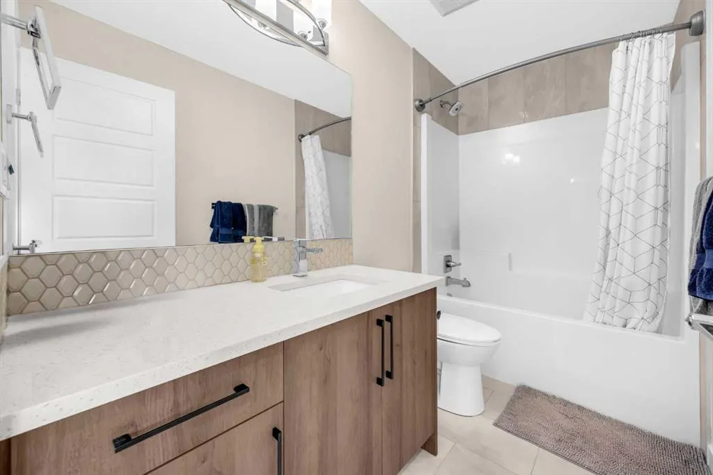 101 Midtown Close SW