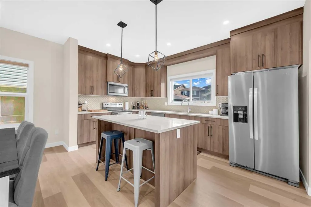 101 Midtown Close SW