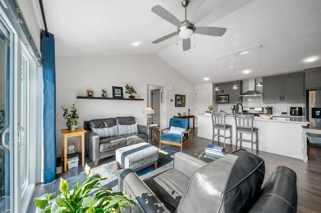 100 Walgrove Court SE, #3110