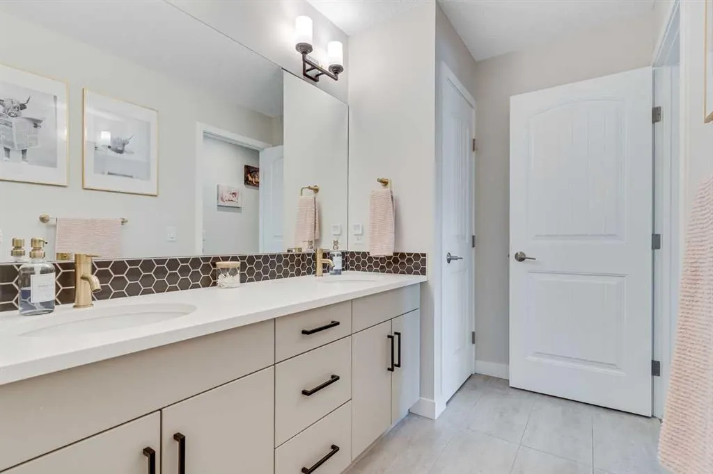 99 Legacy Glen Terrace SE