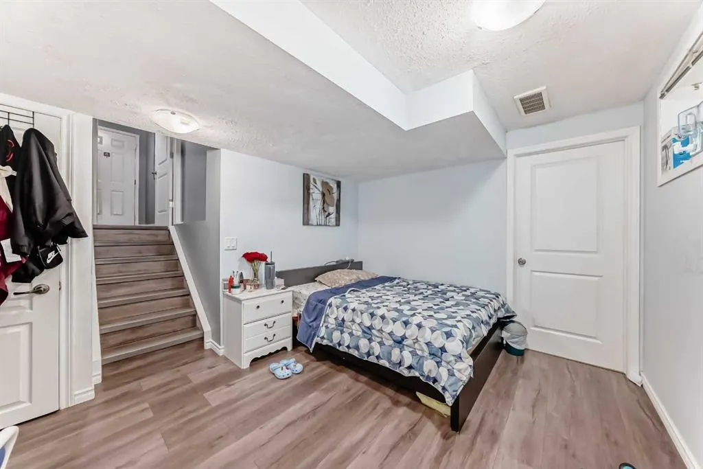 105 Copperfield Lane SE
