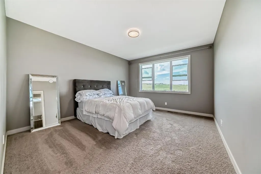 279 Chaparral Valley Way SE