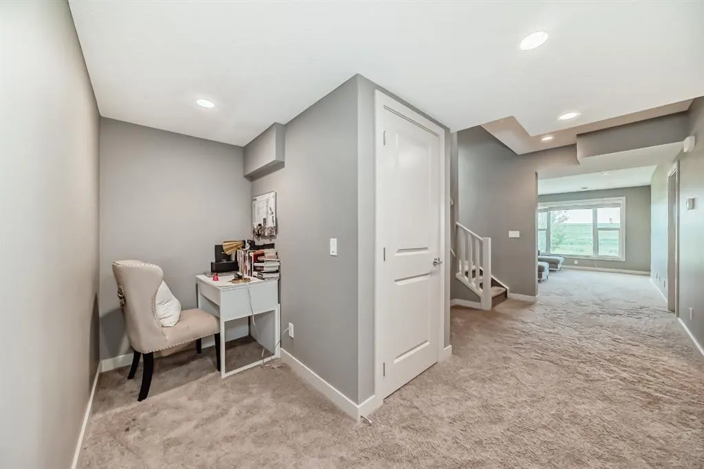 279 Chaparral Valley Way SE