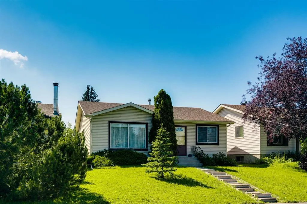 127 Falshire Way NE