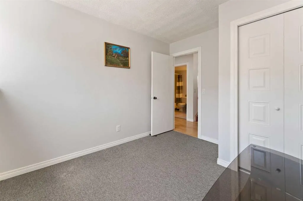 79 Templegreen Place NE