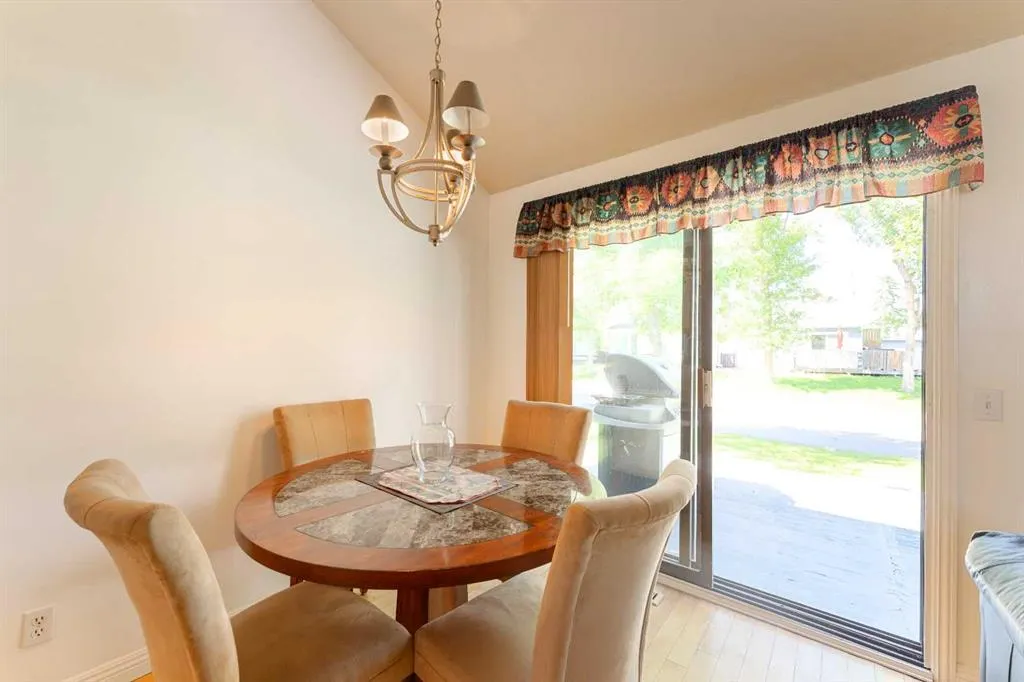 79 Templegreen Place NE