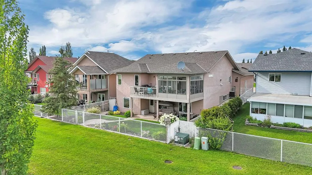 160 Daniel Crescent