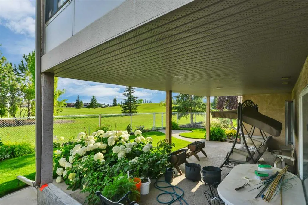 160 Daniel Crescent