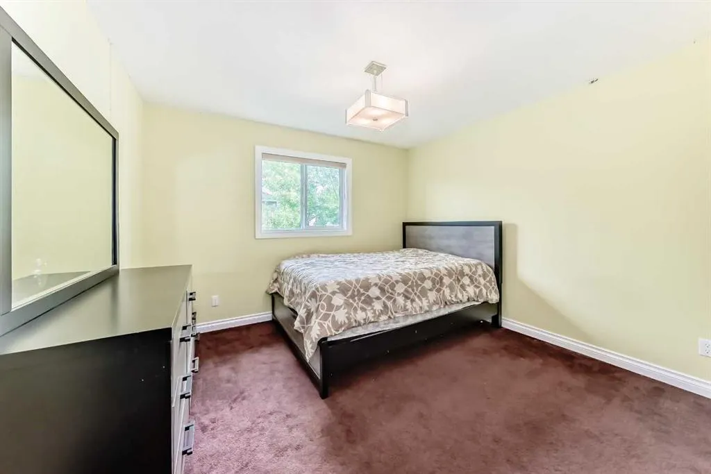 583 West Chestermere Drive