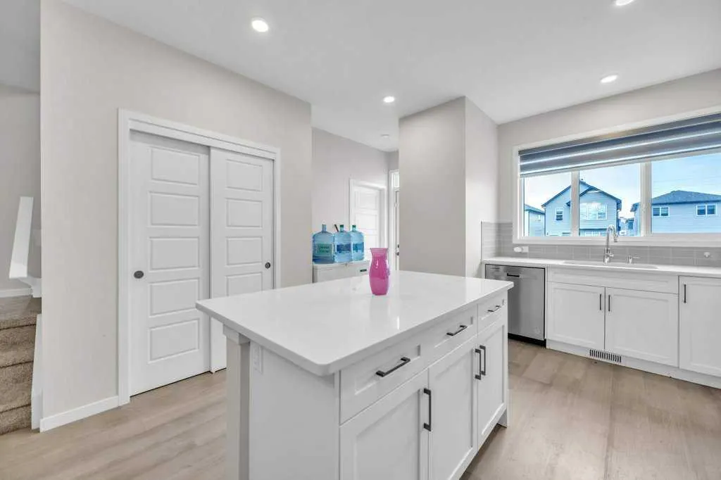 227 Cornerbrook Road NE