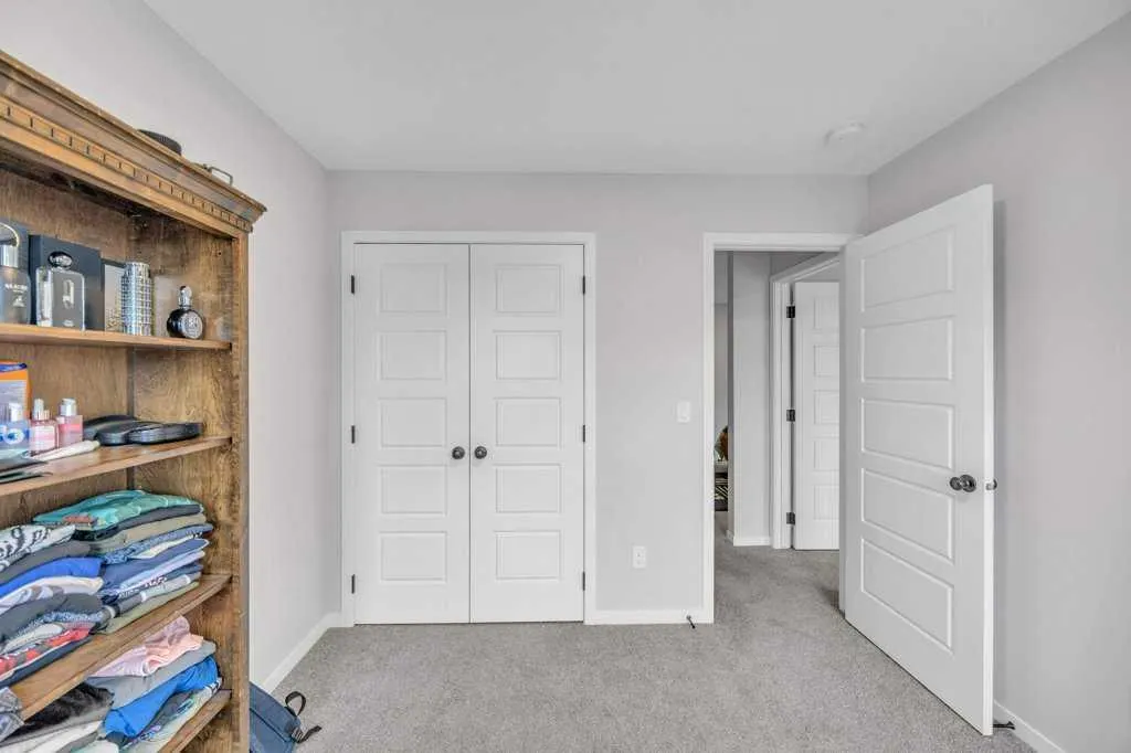 227 Cornerbrook Road NE