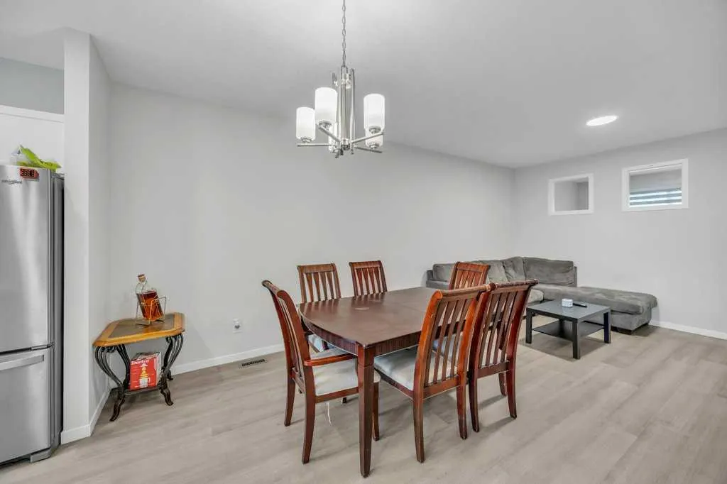 227 Cornerbrook Road NE