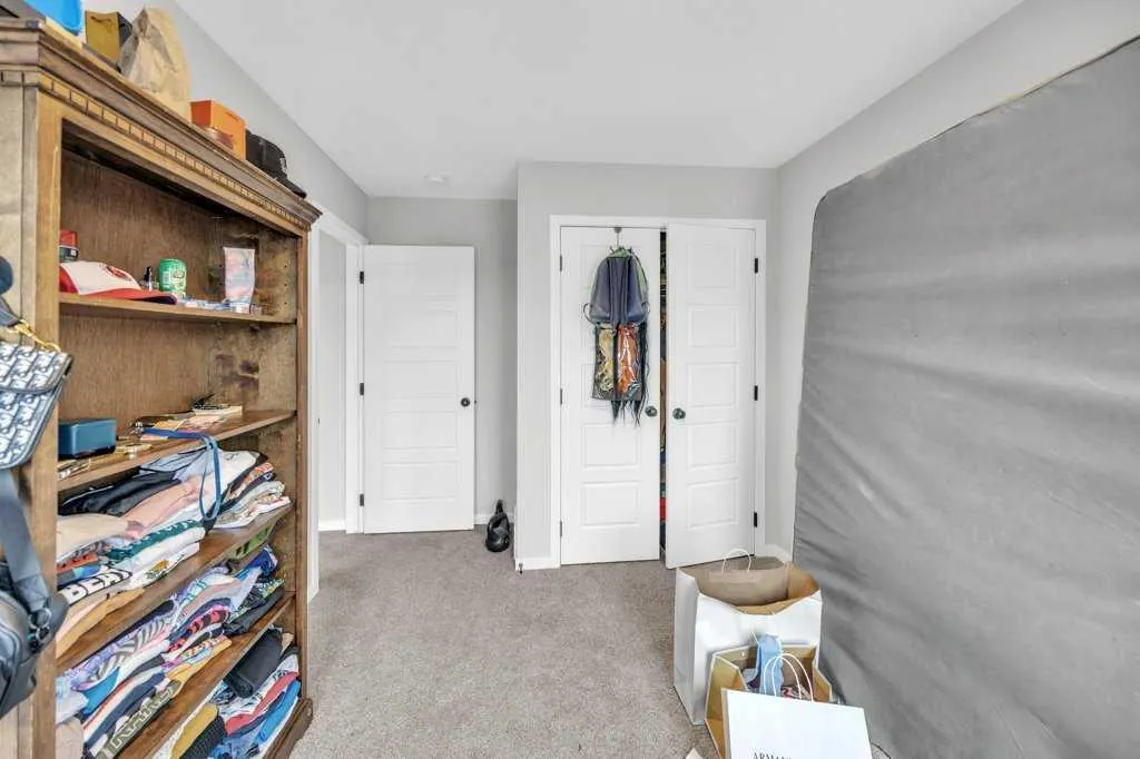 227 Cornerbrook Road NE