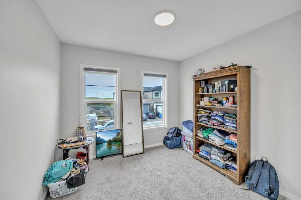 227 Cornerbrook Road NE