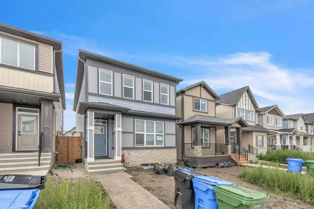 227 Cornerbrook Road NE