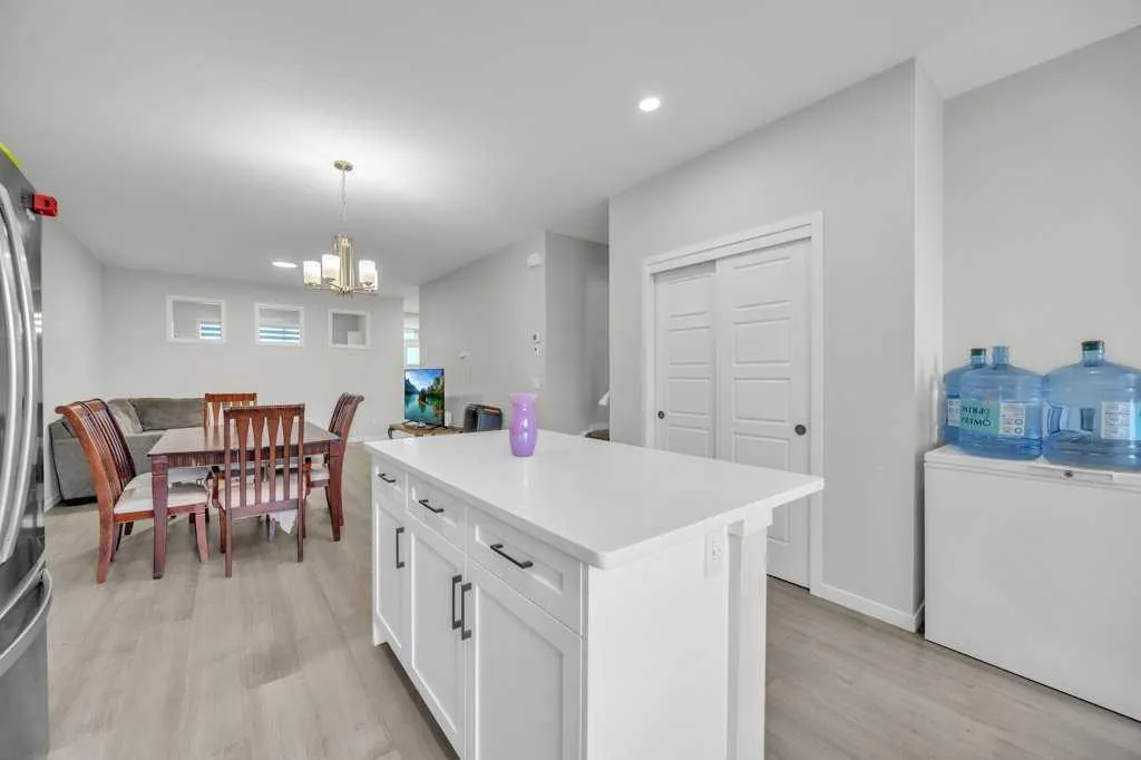 227 Cornerbrook Road NE