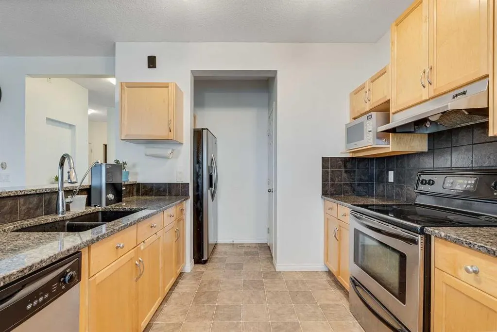 135 Sage Valley Circle NW
