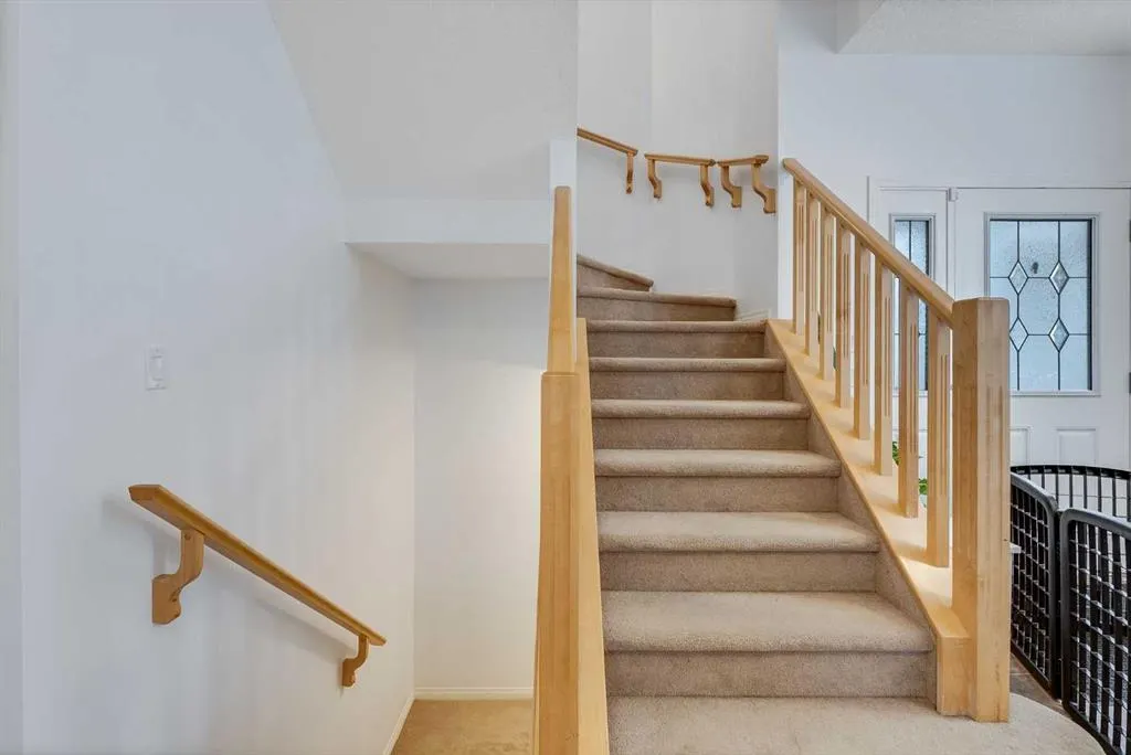 135 Sage Valley Circle NW