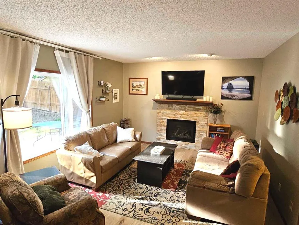 125 Sherwood Place W