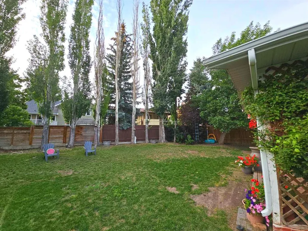 125 Sherwood Place W