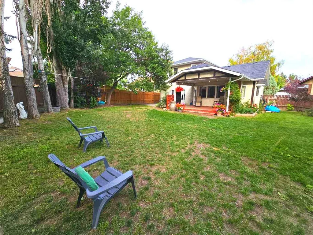 125 Sherwood Place W