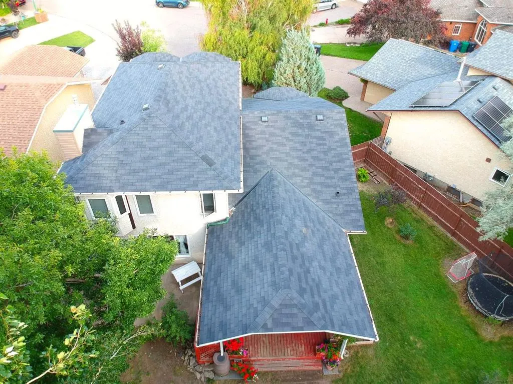 125 Sherwood Place W