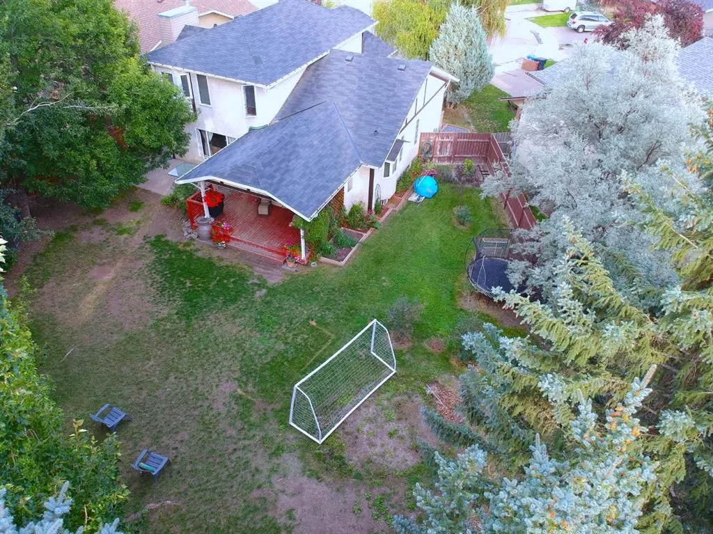125 Sherwood Place W