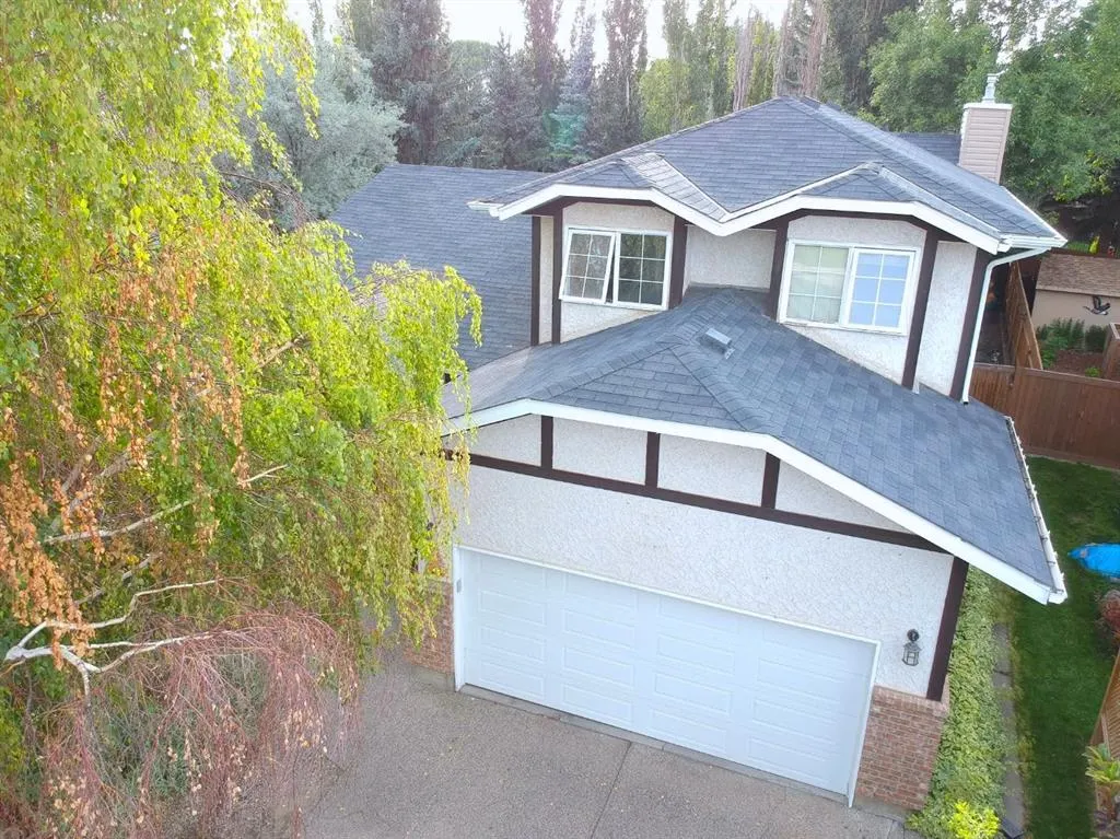 125 Sherwood Place W