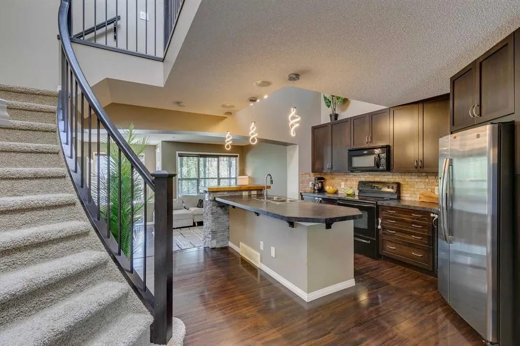 30 Auburn Bay View SE
