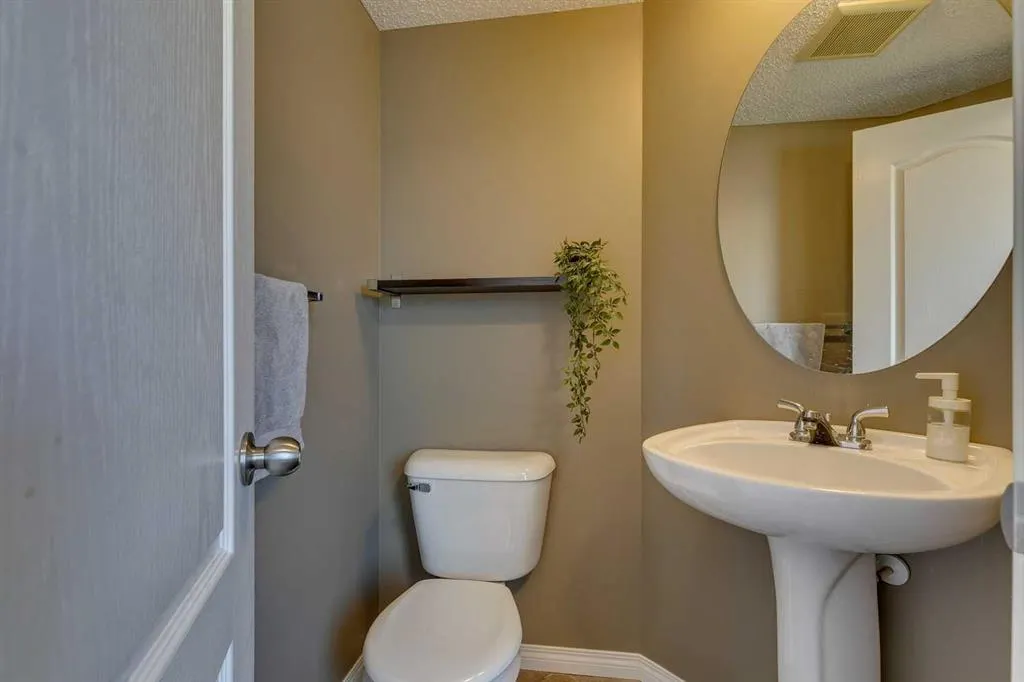 30 Auburn Bay View SE