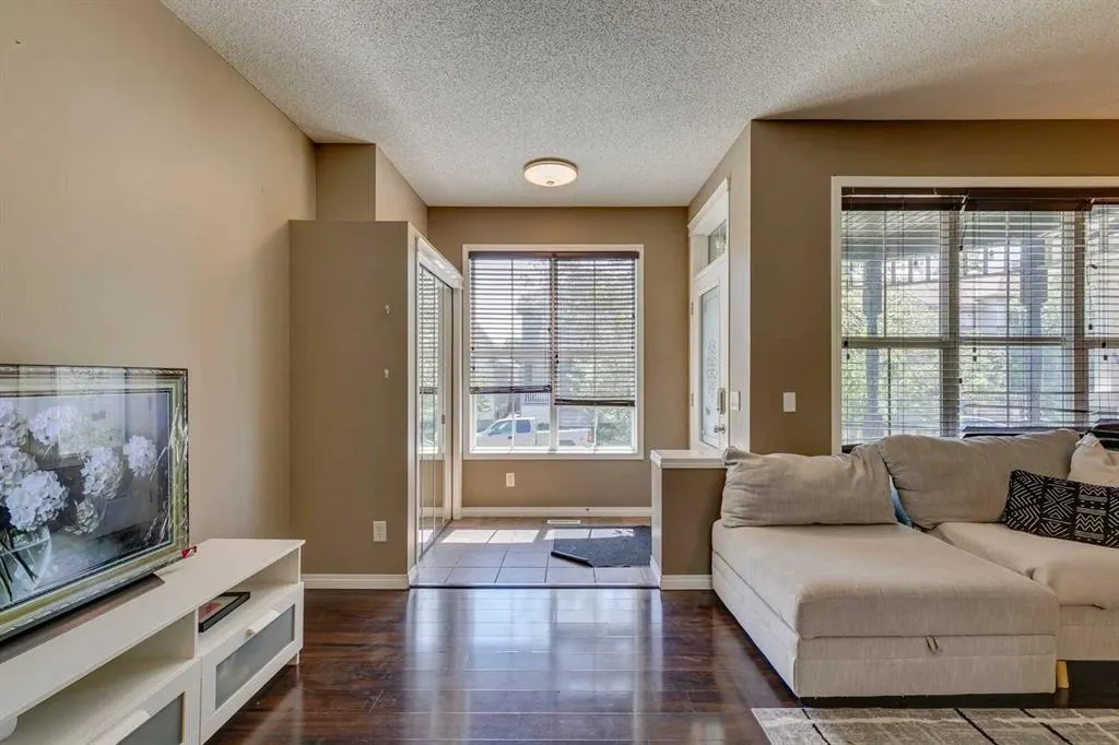 30 Auburn Bay View SE