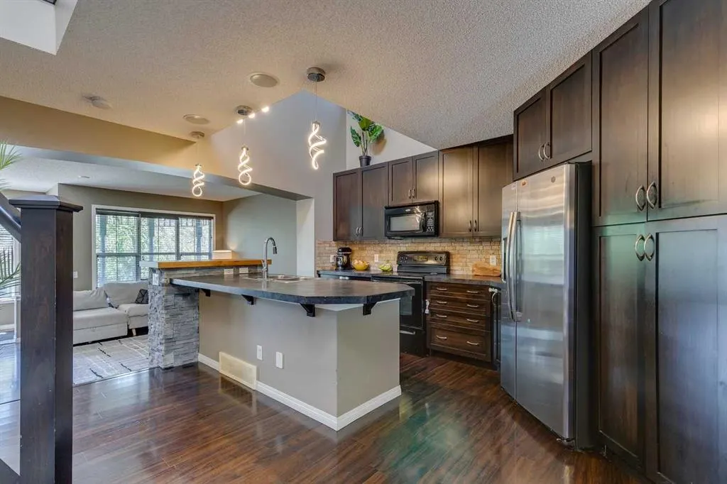 30 Auburn Bay View SE