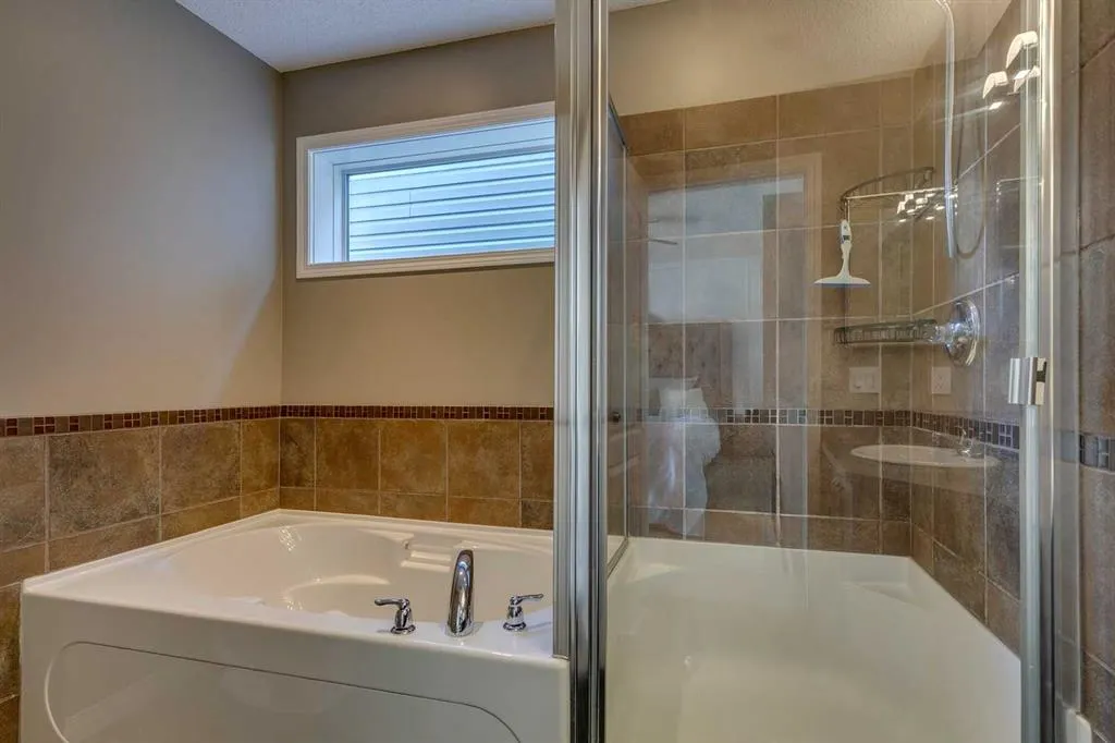 30 Auburn Bay View SE