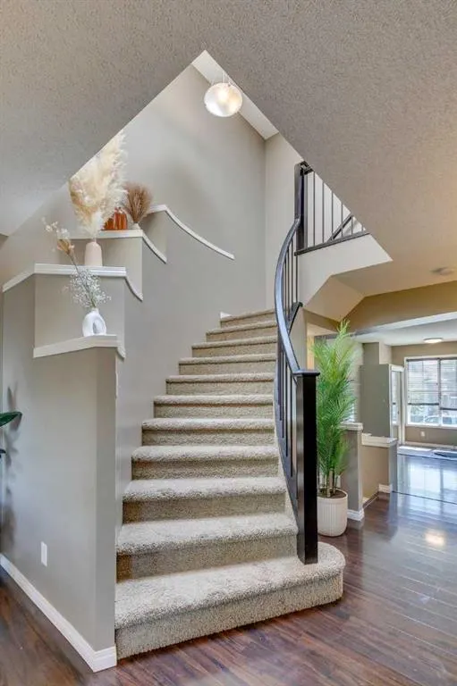 30 Auburn Bay View SE