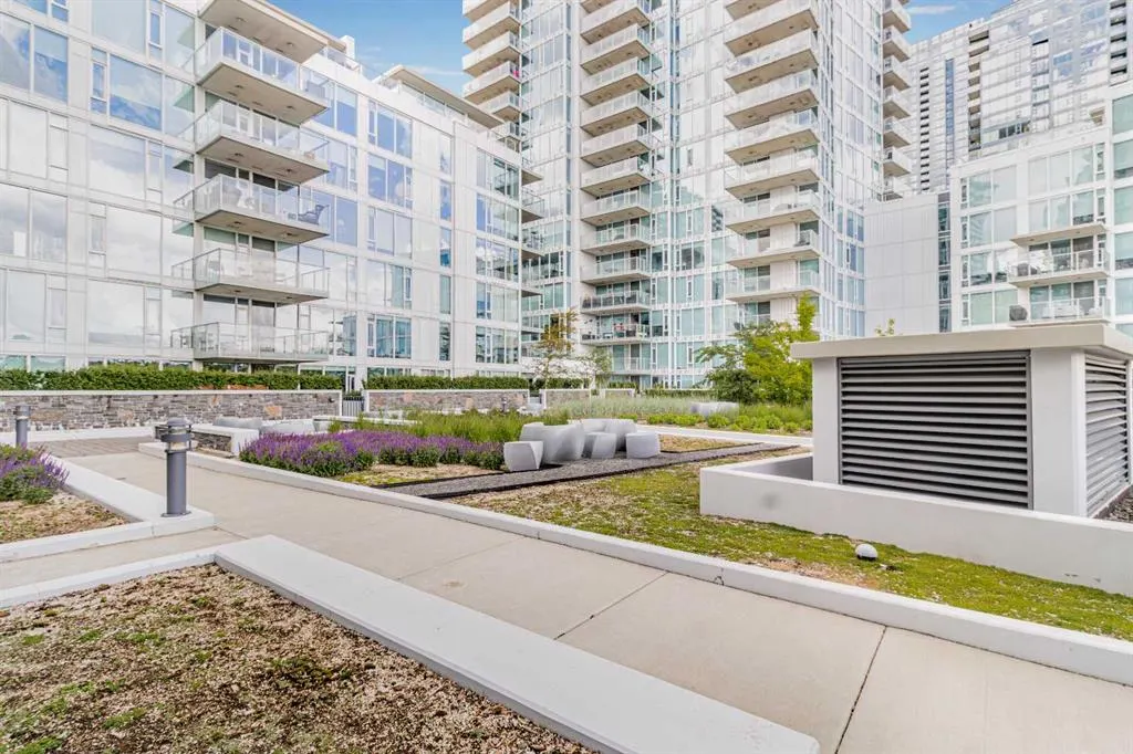 519 Riverfront Avenue SE, #303